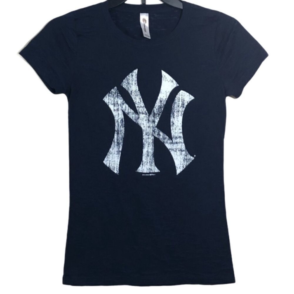 NY Yankees Women's Navy Logo Crewneck Tee